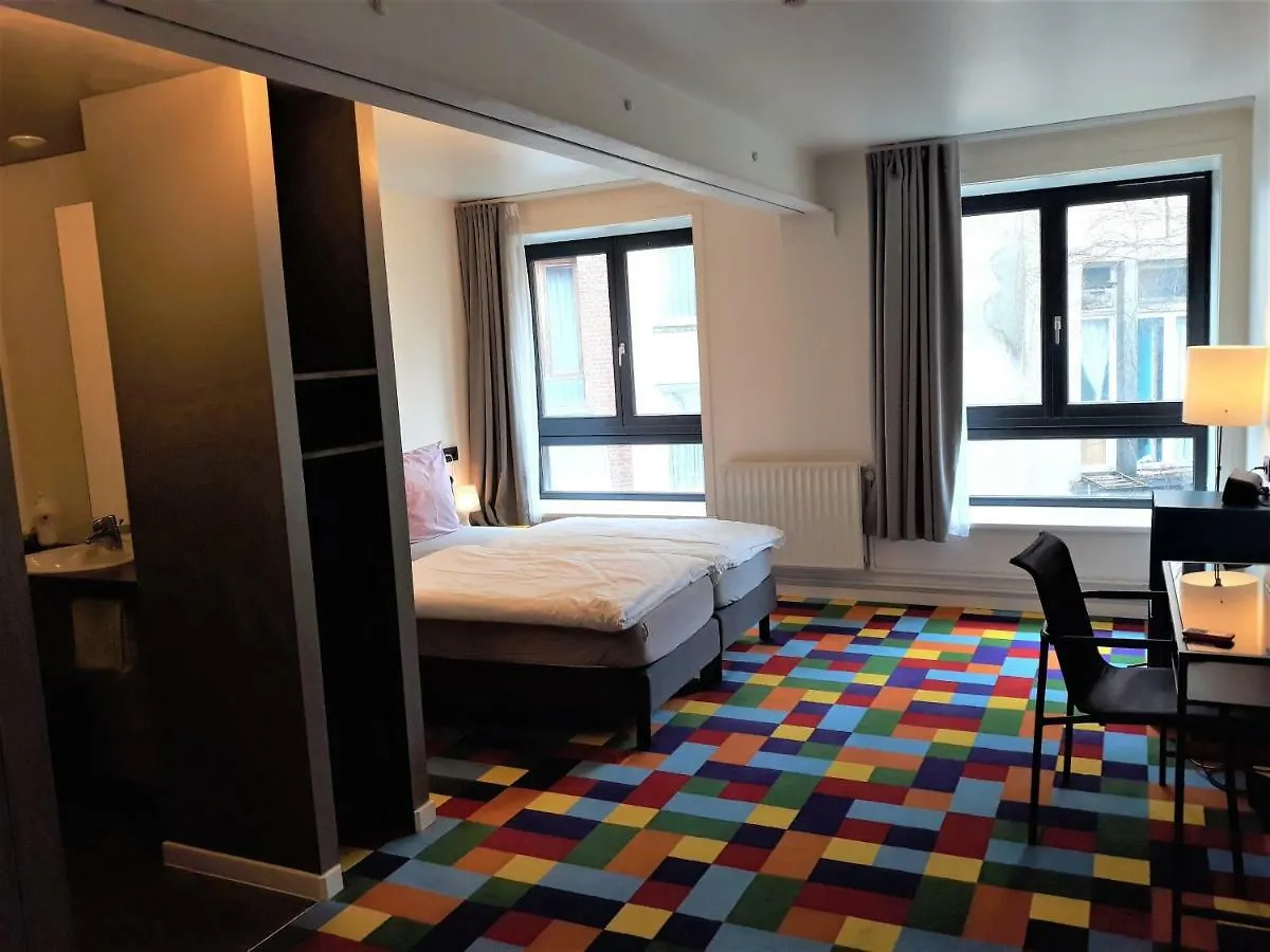 Funkey Hotel Brussels 2*,