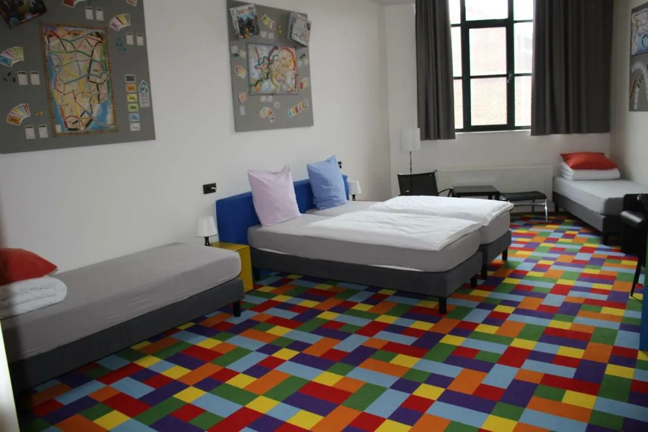 **  Funkey Hotel Schaerbeek Belgio
