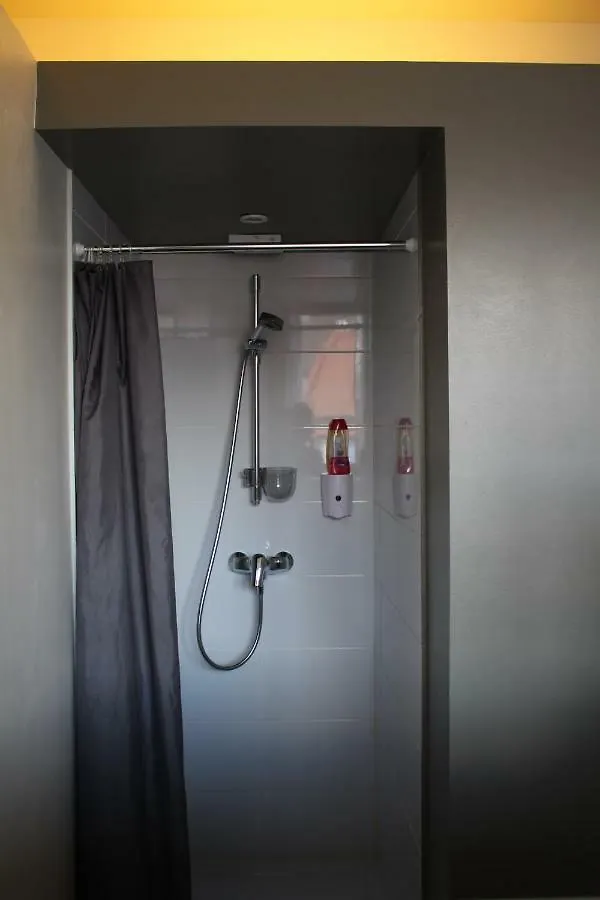 Funkey Hotel Schaerbeek 2*,  Belgio
